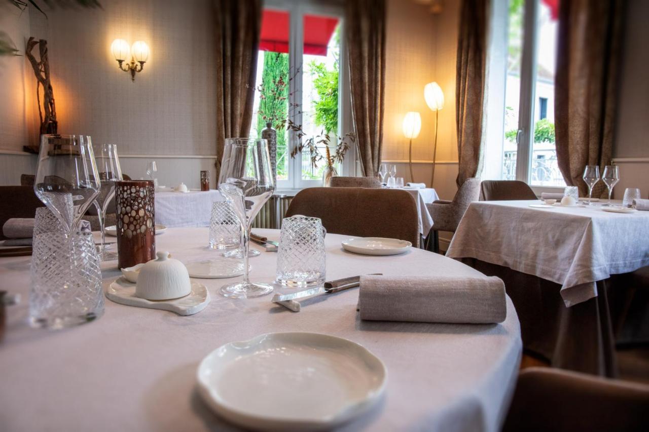 Logis Hotel La Breche - Restaurant Berthelot Amboise Zewnętrze zdjęcie