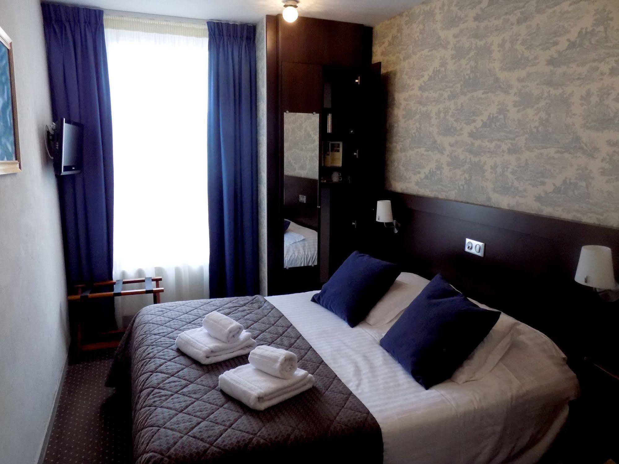 Logis Hotel La Breche - Restaurant Berthelot Amboise Zewnętrze zdjęcie